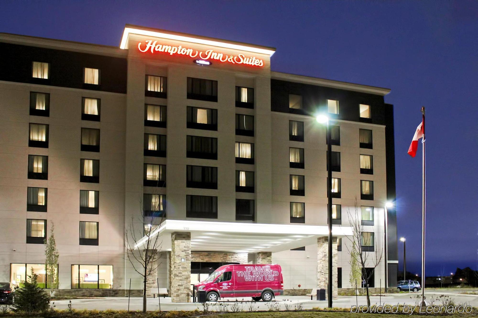 Hampton Inn & Suites By Hilton Saskatoon Airport Exterior photo